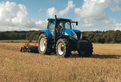 agricultural-tracteurs-t7000-t7060-la-marque-new-holland-dar-el-beida-khroub-alger-algeria