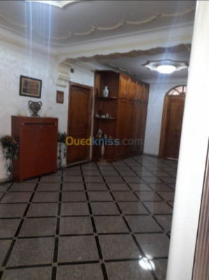 Rent Villa floor F7 Algiers Ain benian