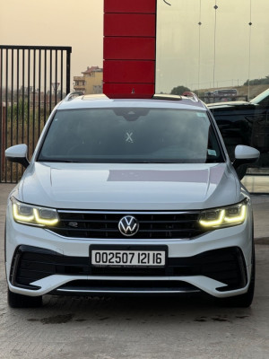 Volkswagen Tiguan 2021 