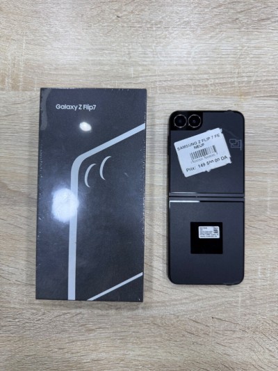 SAMSUNG Z flip 7