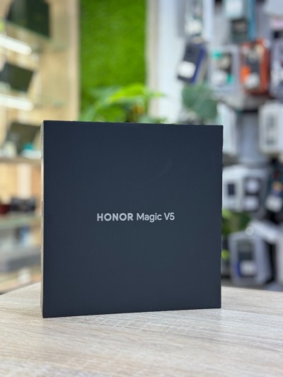 Honor Magic V5
