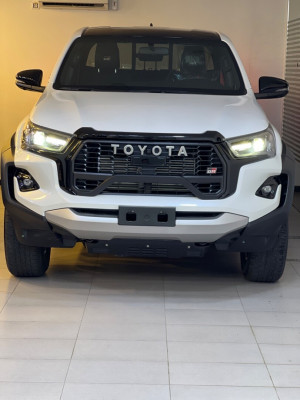 utilitaire-toyota-hilux-2024-gr-chevalley-alger-algerie