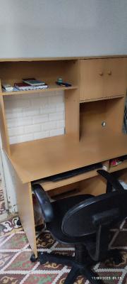 accessoires-de-bureaux-bureau-avec-chaise-pour-etudier-ou-travailler-tlemcen-algerie