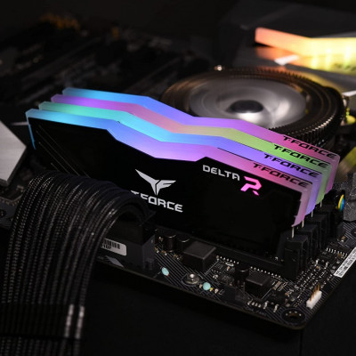 RAM TEAMGROUP T FORCE DELTA 8GB DDR4 3000MHZ RGB