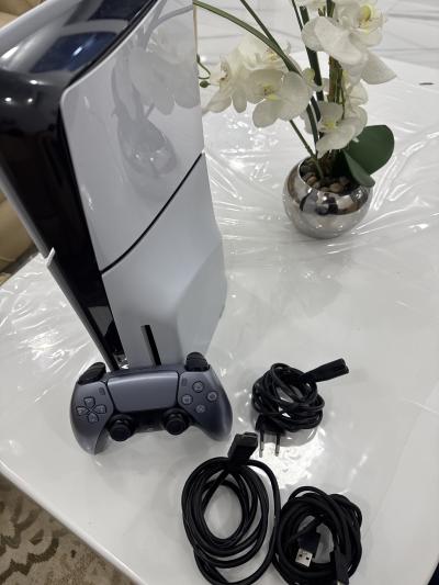 أجهزة-ألعاب-الفيديو-ps5-slim-standard-lecteur-cd-تيبازة-الجزائر