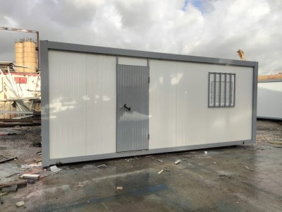 Chalet Studeo F1 une chambre cuisine sanitaire 3x6 (18m)