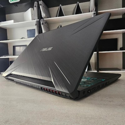 ASUS TUF Ryzen 7 3750H 16 Go 512 Go RTX 2060 6Go VRam