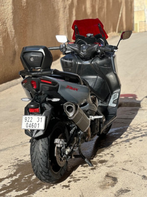 دراجة-نارية-سكوتر-yamaha-tmax-560-2022-تلمسان-الجزائر