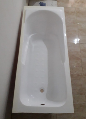 meubles-salle-de-bain-baignoire-en-resine-setif-algerie