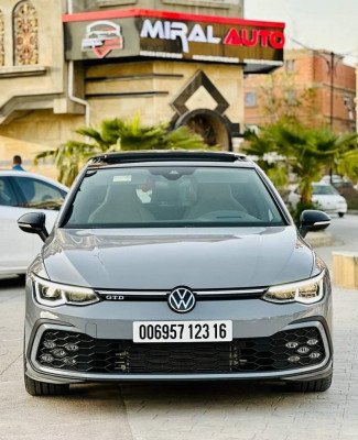 moyenne-berline-volkswagen-golf-8-2023-gtd-hammam-el-sokhna-setif-algerie