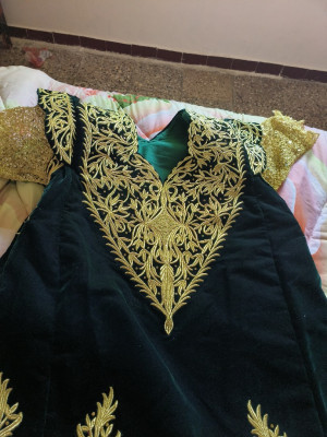 tenues-traditionnelles-gandoura-constantinoise-el-khroub-constantine-algerie