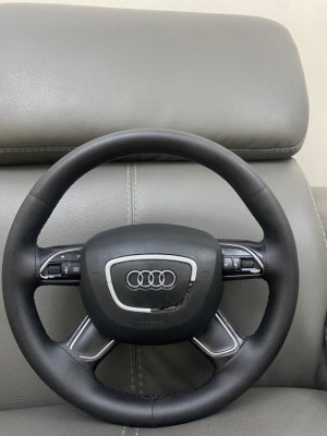 accessoires-interieur-volant-audi-a3-a4-a5-q3-q5-zeralda-alger-algerie