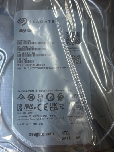  SEAGATE SKYHAWK - DISQUE DUR 4TO - 3,5 POUCES HDD - SATA III (6 GB/S) - 5400 TR/MIN - 180 MO/S