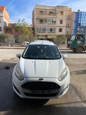 citadine-ford-fiesta-2014-constantine-algerie