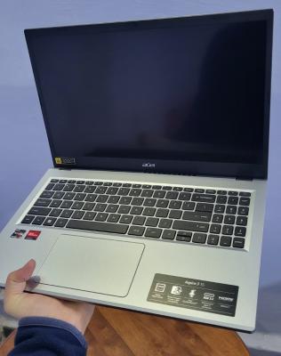 laptop-pc-portable-acer-aspire-3-156-fhd-tactile-ryzen-5-7520u-16go-ddr5-512go-ssd-jdid-sans-la-boite-usa-oran-algerie