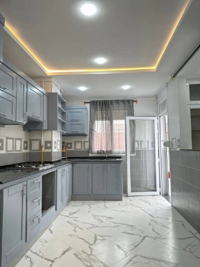 بيع شقة 4 غرف الجزائر برج البحري