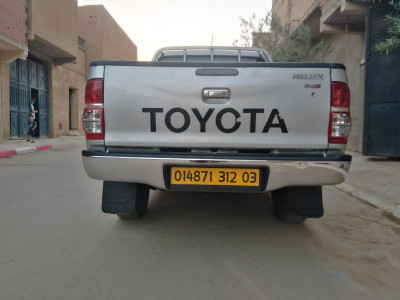 pickup-toyota-hilux-2012-laghouat-algerie