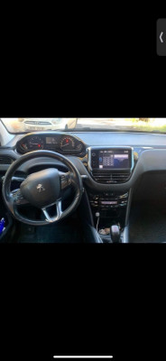 citadine-peugeot-208-2015-allure-facelift-zeralda-alger-algerie