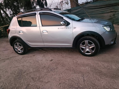 voitures-dacia-sandero-2017-stepway-boufarik-blida-algerie