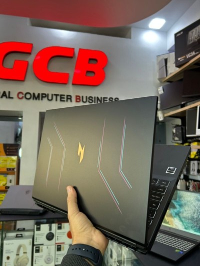 ACER SHADOW INTEL CORE I7-14650HX 16GB DDR5 512GB SSD ECRAN 16 QHD 165Hz NVIDIA RTX 4060 8GB