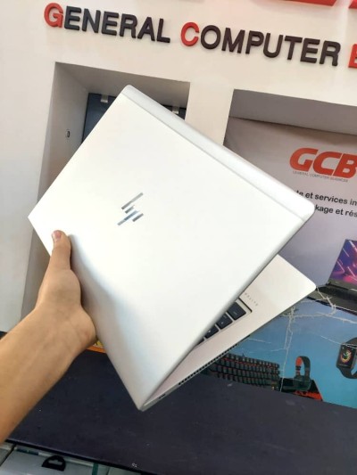 HP ELITEBOOK 735 G6  AMD Ryzen 5 Pro 3500U avec processeurs graphiques Radeon Vega 16GB 256SSD 14"