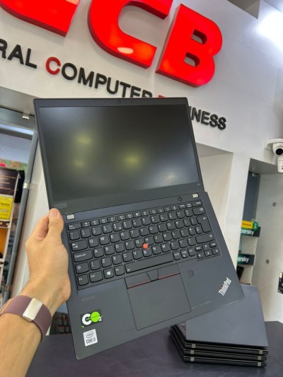 LENOVO THINKPAD X13 Intel Core i5-10210 RAM 16GB 256GB SSD 13" FHD Graphiques UHD Intel
