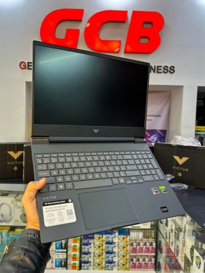 HP VICTUS 15 AMD Ryzen 7 7445HS RAM 16GB 512GB SSD 15.6" FHD IPS 144Hz NVIDIA GeForce RTX 4050 6GB