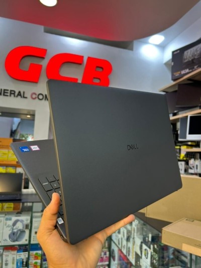 DELL 16  DC16250 Intel Core 5 120U  RAM 8GB 512GB ECRAN 16" FHD+ Anti-Glare Intel Graphics