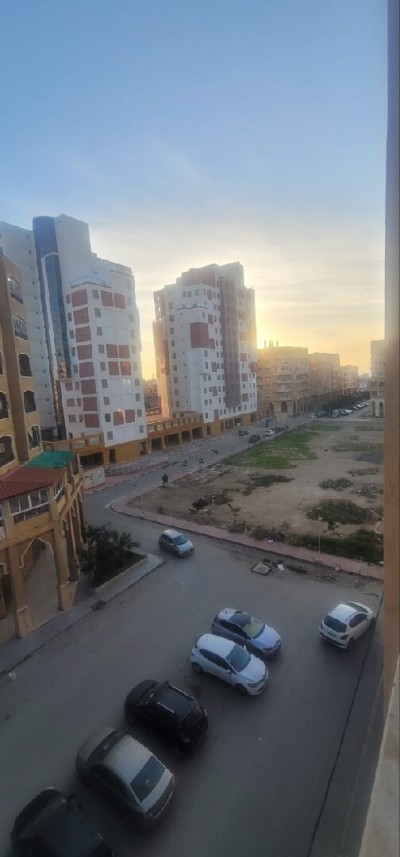 Rent Apartment F3 Alger Bordj el bahri