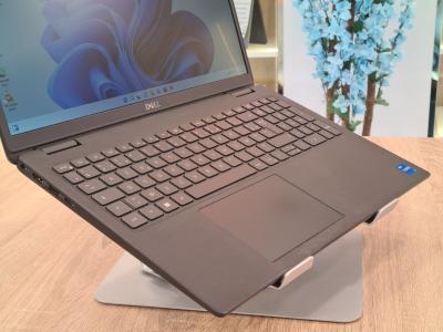 Dell Latitude 3520 i5-1135G7 8Go 256GB NVMe 15,6" FHD IPS 