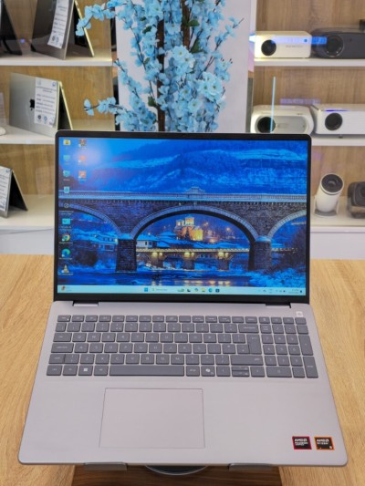 DELL INSPIRON 16 5645  RYZEN 5-8540U W 16G 512G SSD RADEON 740M 16INCH FHD+