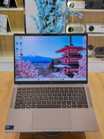 DELL  LATITUDE 7450  ULTRA-5 16G 256G SSD 14INCH FHD+ TACTIL ETAT 10/10