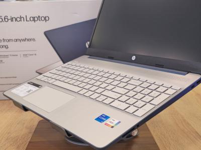 HP 15-DY5885  I5-1235U 8G 256G SSD 15.6` FHD WIN11  NEW SOUS EMBALLAGE
