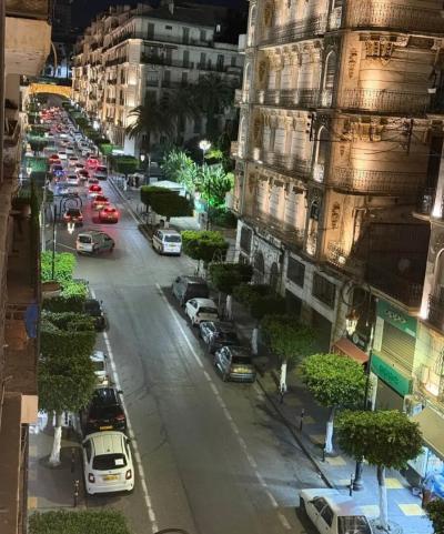 شقة-بيع-5-غرف-الجزائر-وسط