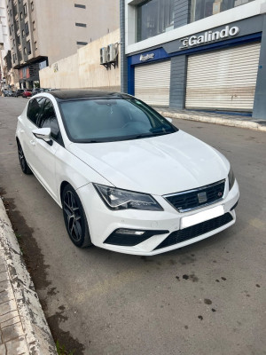 average-sedan-seat-leon-2019-oran-algeria