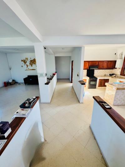 Location Appartement Niveau de villa F3 Alger Hydra