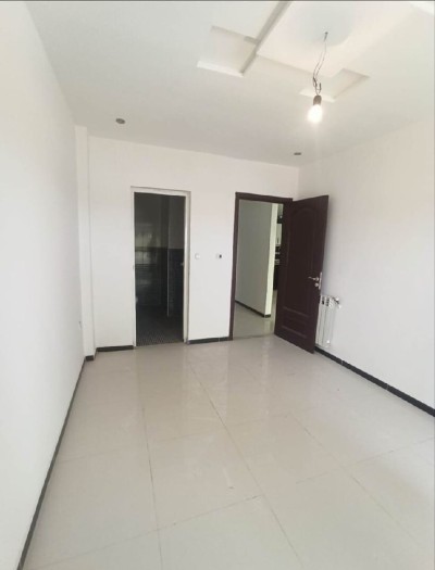 بيع شقة غرفتين الجزائر برج البحري