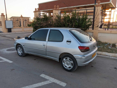 سيارة-صغيرة-peugeot-306-1999-البيرين-الجلفة-الجزائر