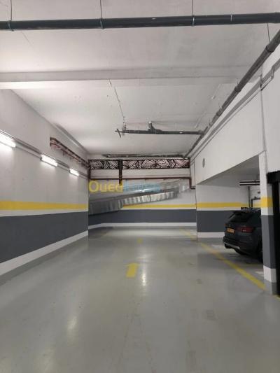 بيع شقة 5 غرف الجزائر شراقة