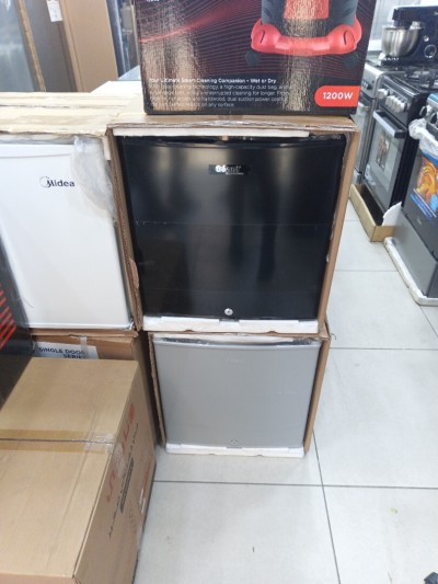 Promo mini bar Géant Noir 50L brut