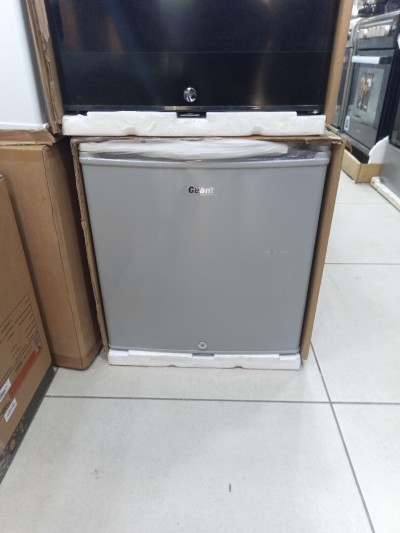 Promo minibar Géant Gris 50L