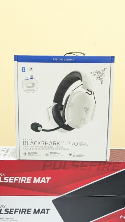 سماعات-الرأس-و-أجهزة-الصوت-razer-blackshark-v2-pro-ps5-pc-2024-white-جيجل-الجزائر