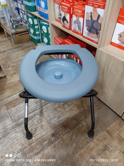 Chaise GARDE ROBE simple