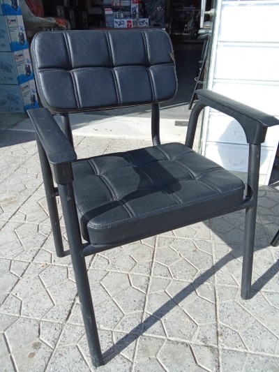 Chaise visiteur 414
