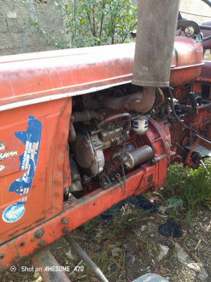 tracteurs-renault-super-7-1969-bouira-algerie