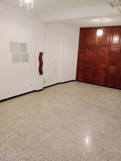 Location Appartement F4 Alger Cheraga