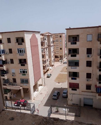 appartement-vente-f3-bouira-algerie