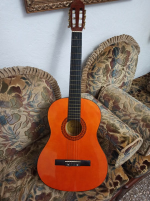 guitare-jackson-mansourah-tlemcen-algerie