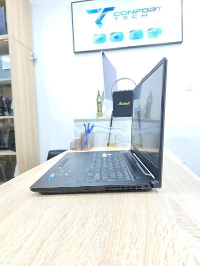 ASUS TUF GAMING  F17 i5 11400H  & RTX 3050