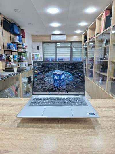 HP ELITEBOOK 640 G11  Intel Core Ultra 5 135U  32GB /512GB (2025)